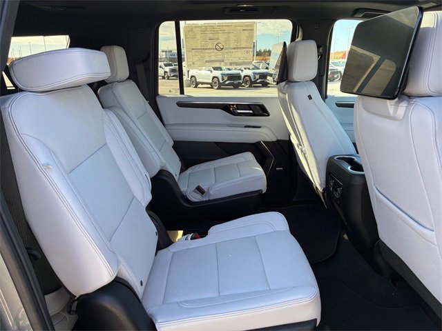 New 2025 Chevrolet Suburban Premier image 15