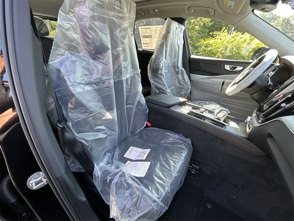New 2025 Volvo XC60 T8 Plus w/ Protection Package Premier image 15