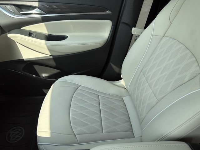 Used 2024 Buick Enclave Avenir w/ Avenir Technology Package FWD image 21