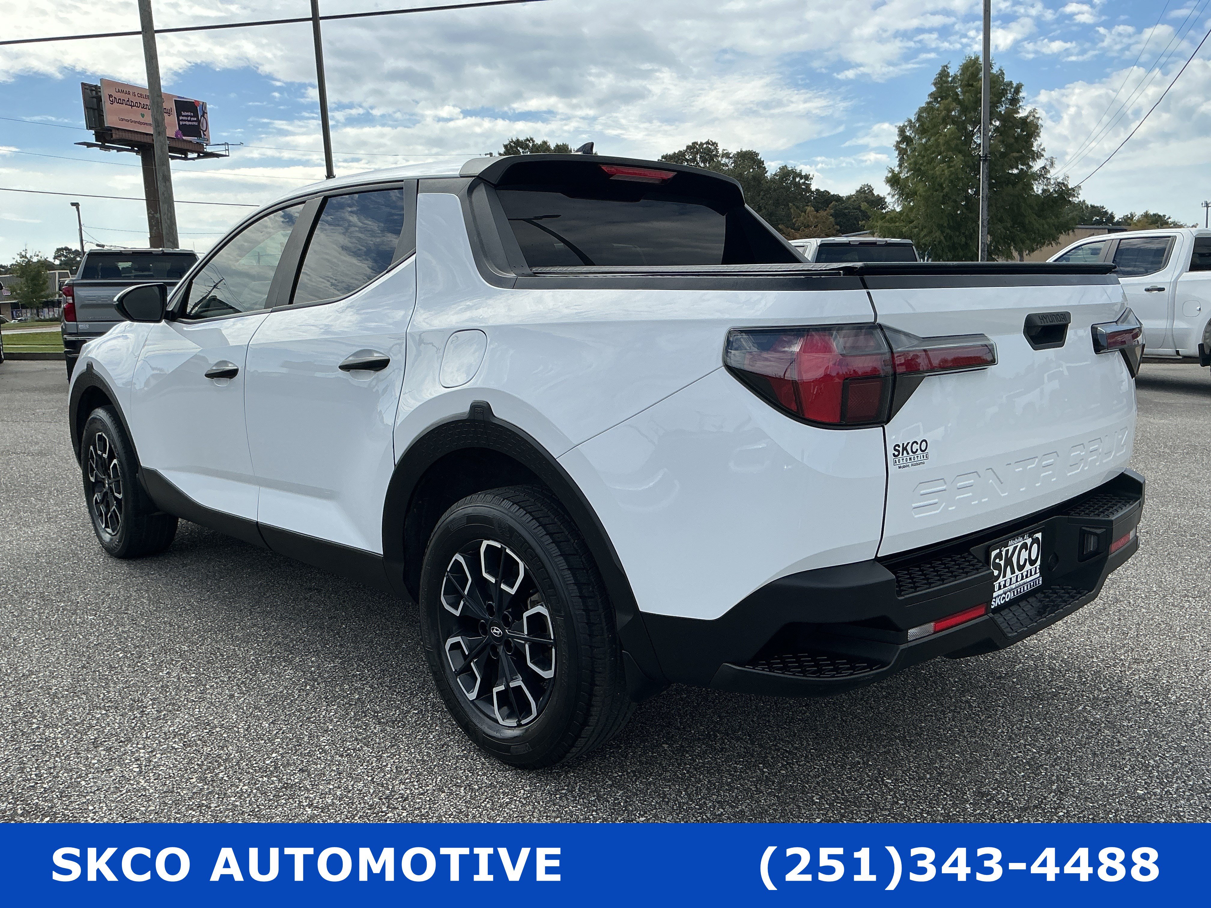 Used 2022 Hyundai Santa Cruz SEL w/ Cargo Package FWD image 3