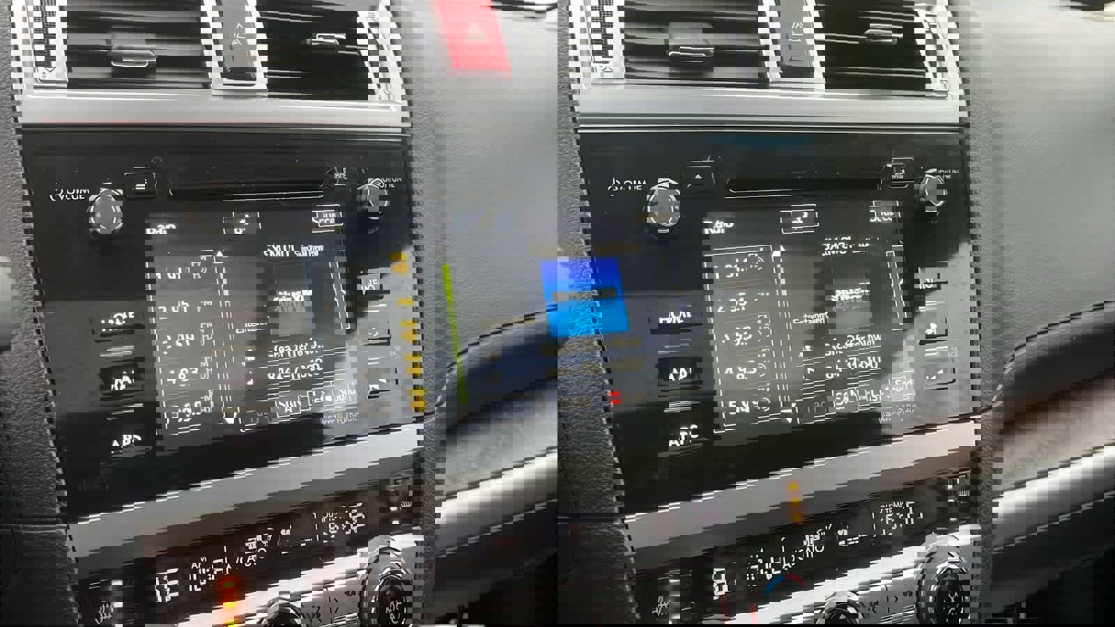 Used 2017 Subaru Outback 3.6R Limited image 15