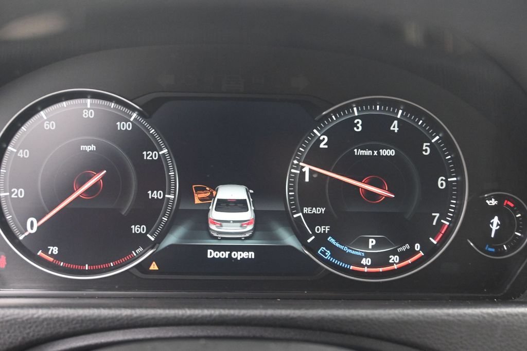 Used 2018 BMW 330i Sedan RWD image 11