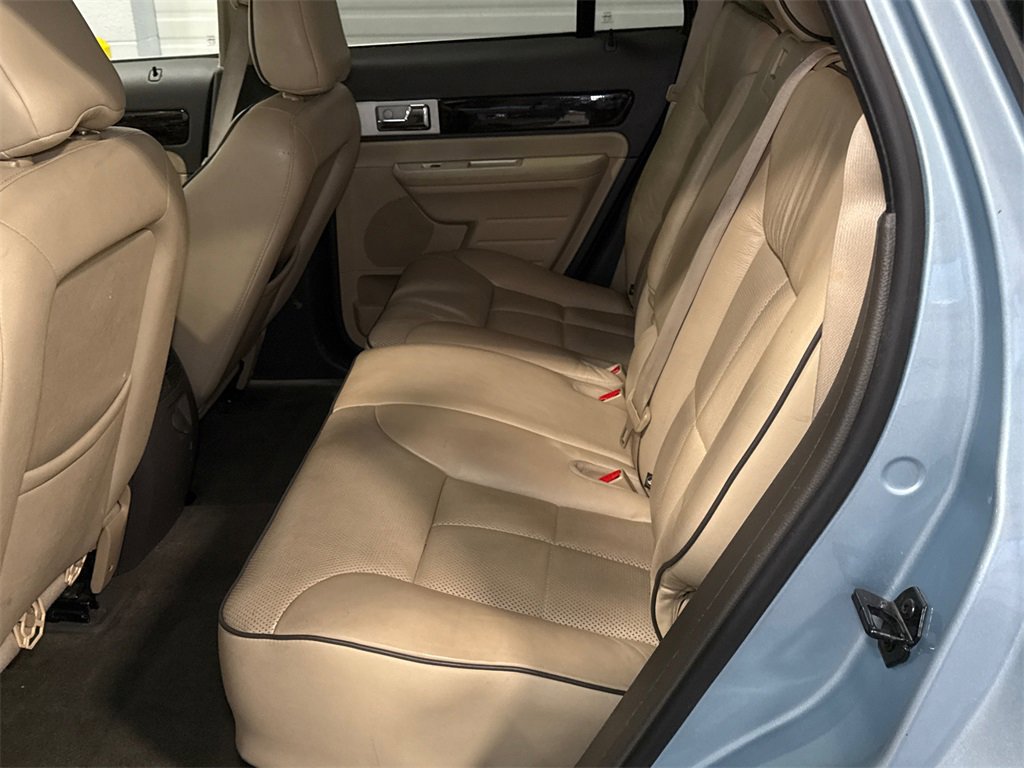 Used 2008 Lincoln MKX 2WD image 9