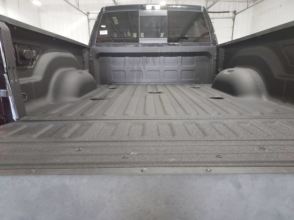 New 2026 RAM 3500 Laramie AWD/4WD image 29
