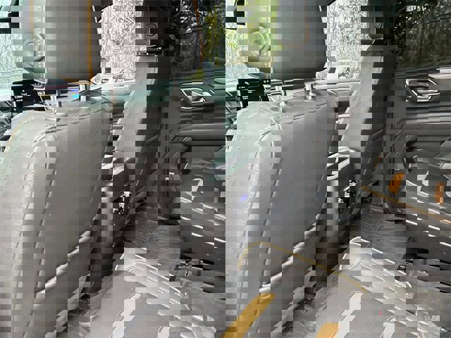 Used 2023 GMC Yukon XL AT4 w/ AT4 Premium Package image 18