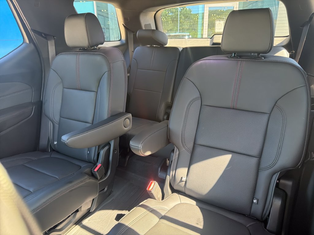 Certified 2023 Chevrolet Traverse RS w/ LPO, Floor Liner Package AWD/4WD image 25