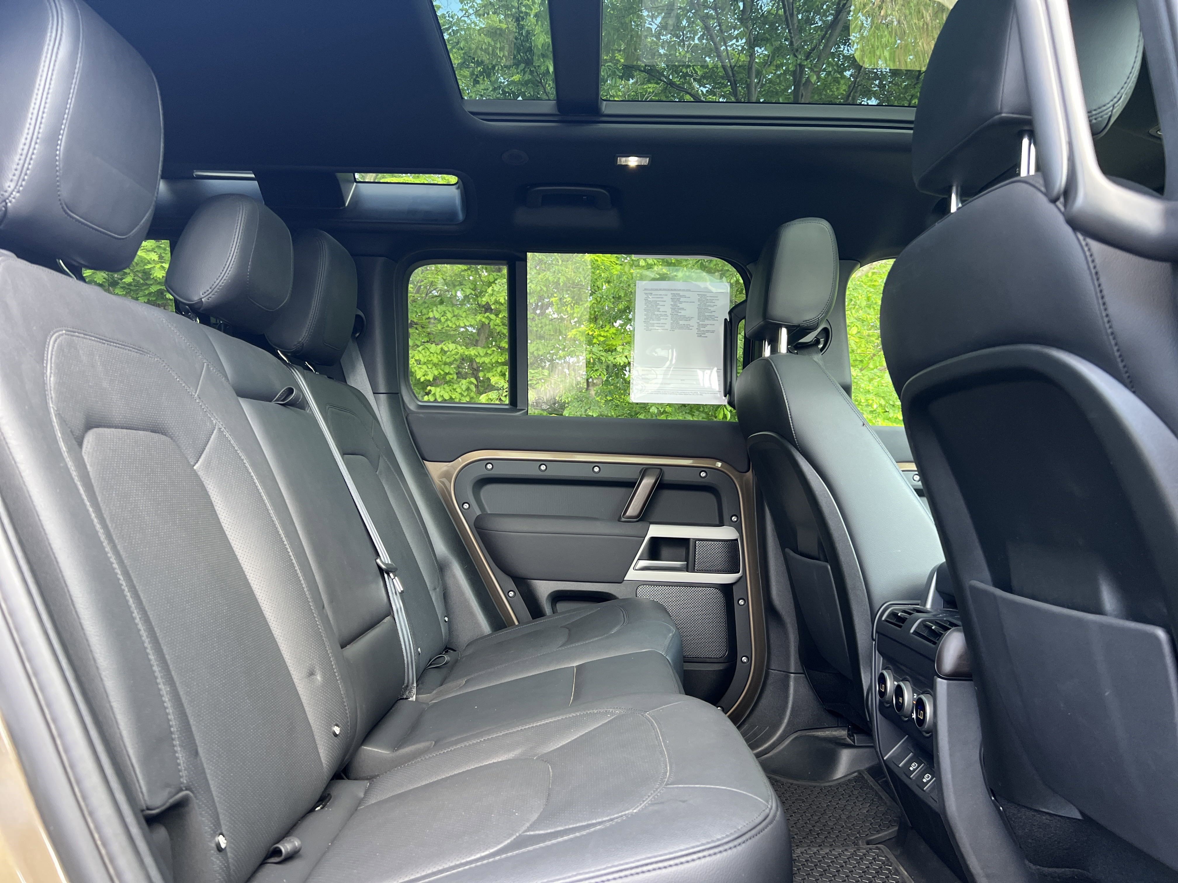 Used 2023 Land Rover Defender 110 S image 23