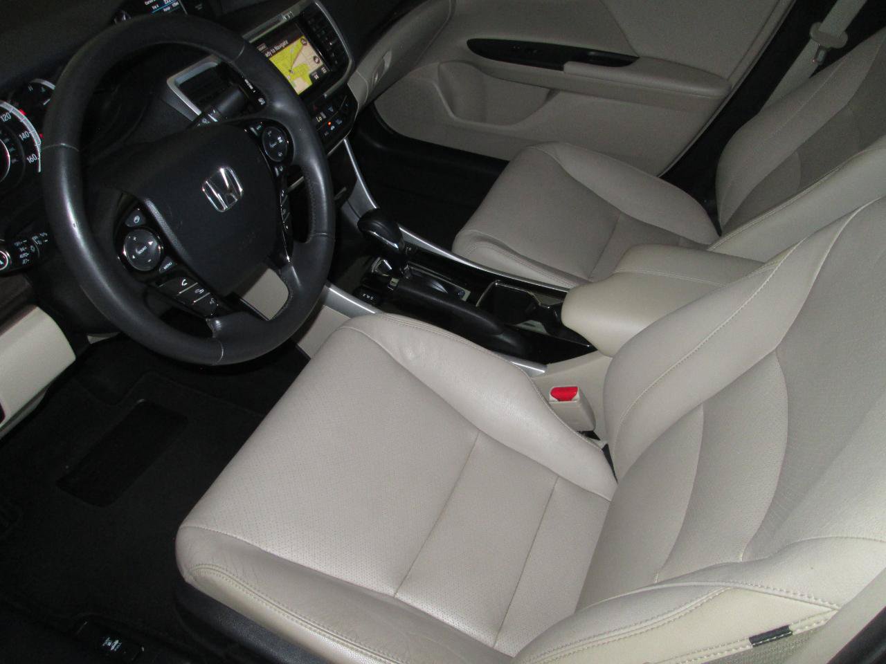 Used 2017 Honda Accord EX-L image 20