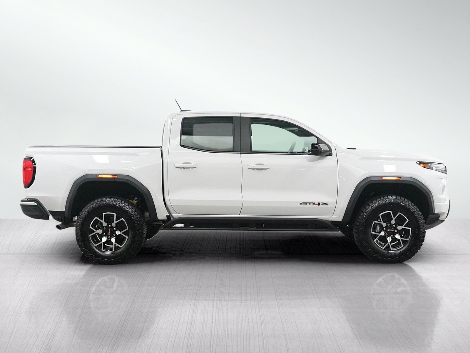 Used 2026 GMC Canyon AT4X AWD/4WD image 6