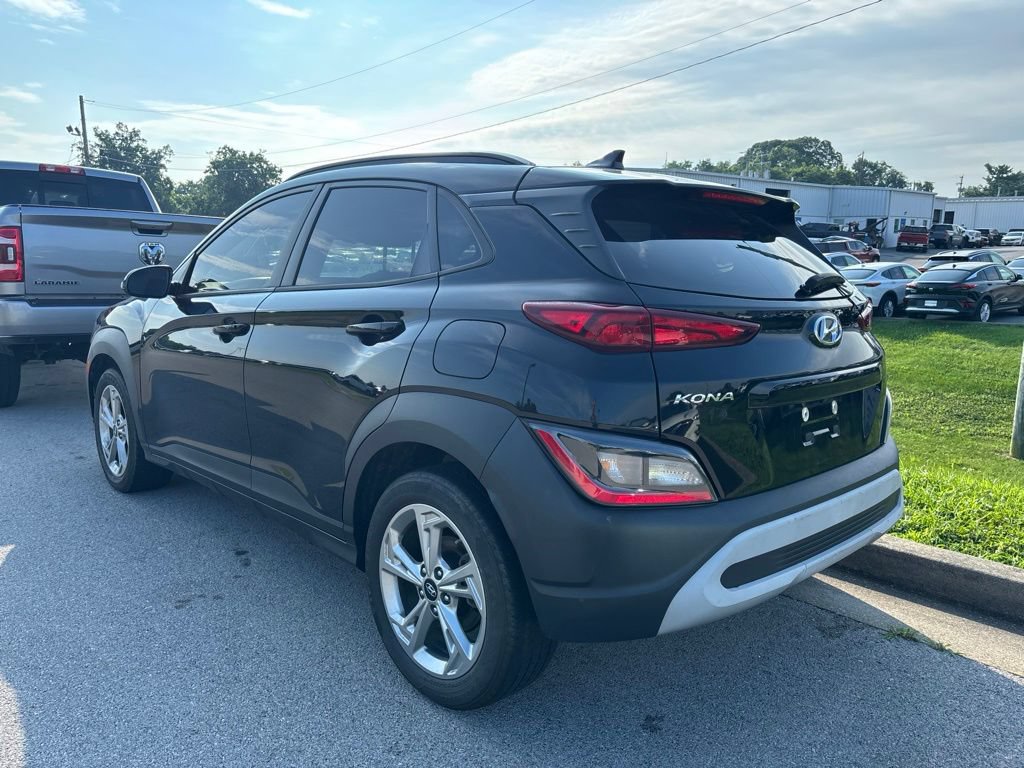 Used 2022 Hyundai Kona SEL FWD image 4