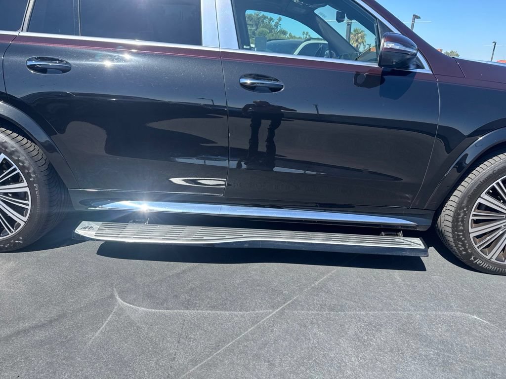 Certified 2024 Mercedes-Benz Maybach GLS 600 4MATIC image 5