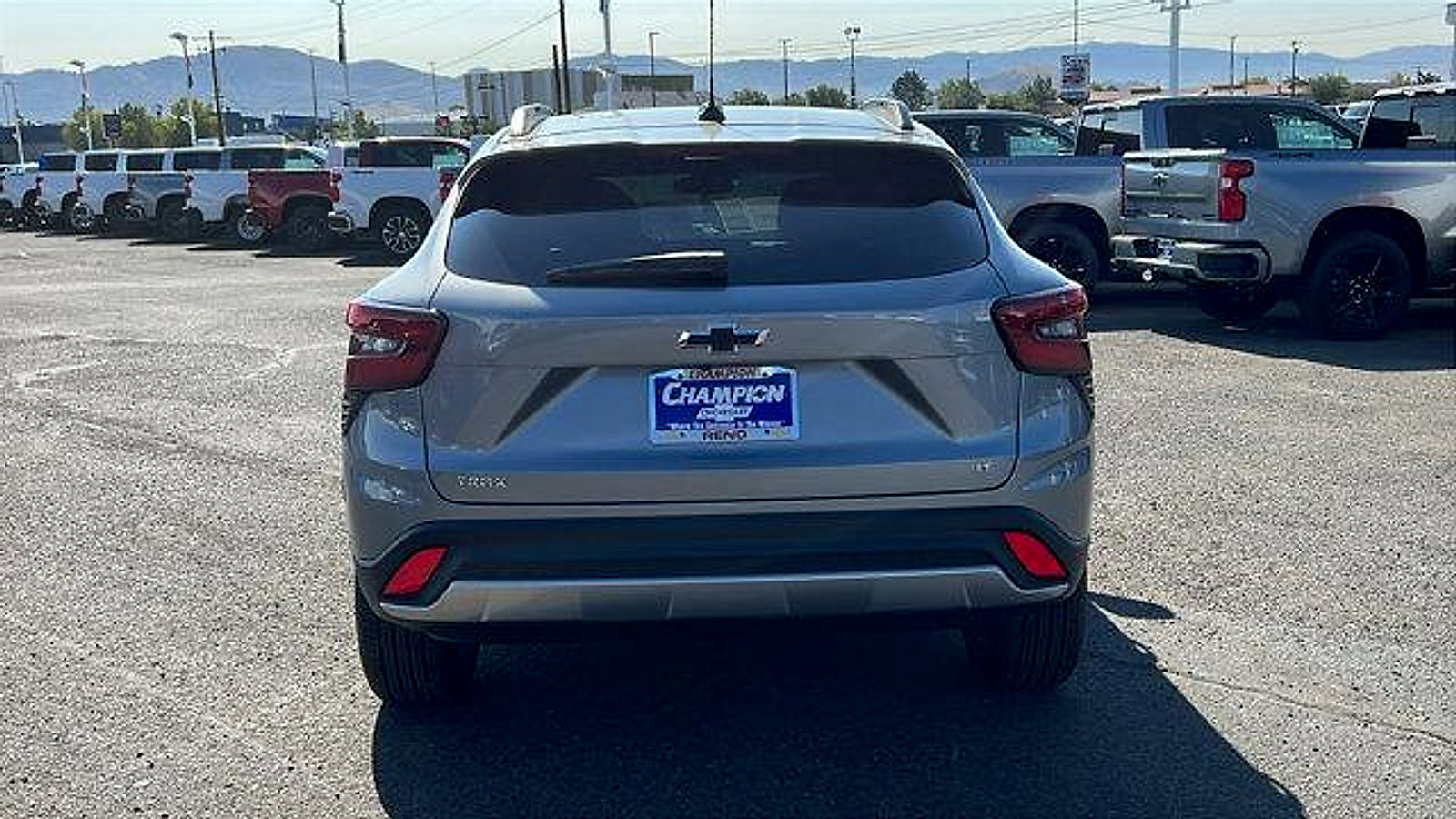 New 2026 Chevrolet Trax LT w/ Sunroof Package image 6