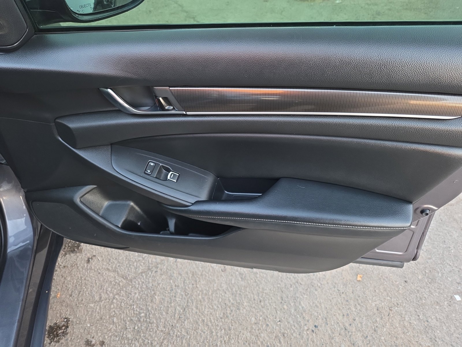 Used 2018 Honda Accord Sport image 27