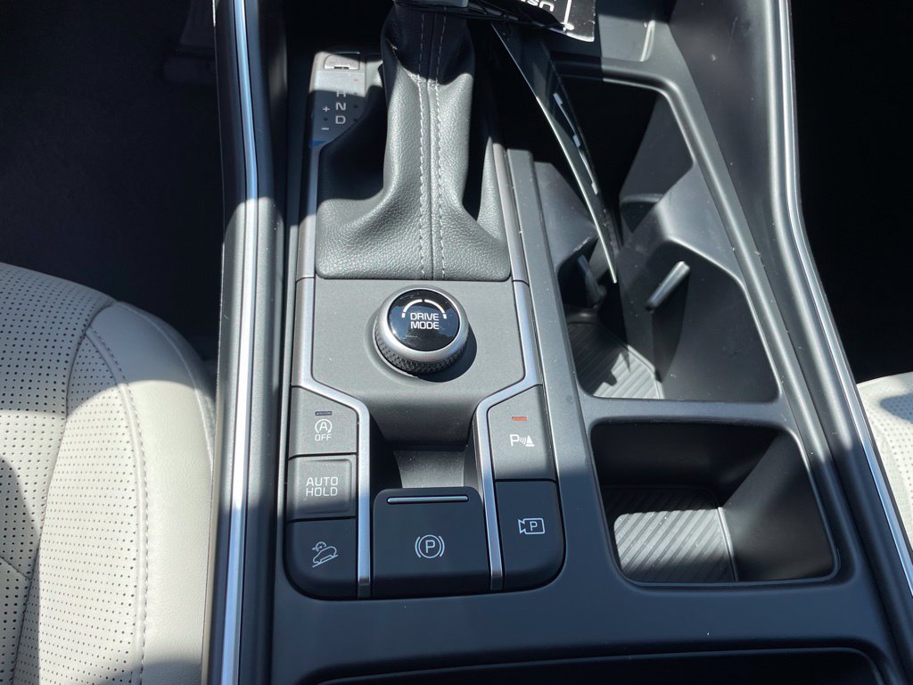 New 2026 Kia Sorento S w/ S Panoramic Sunroof Package FWD image 17