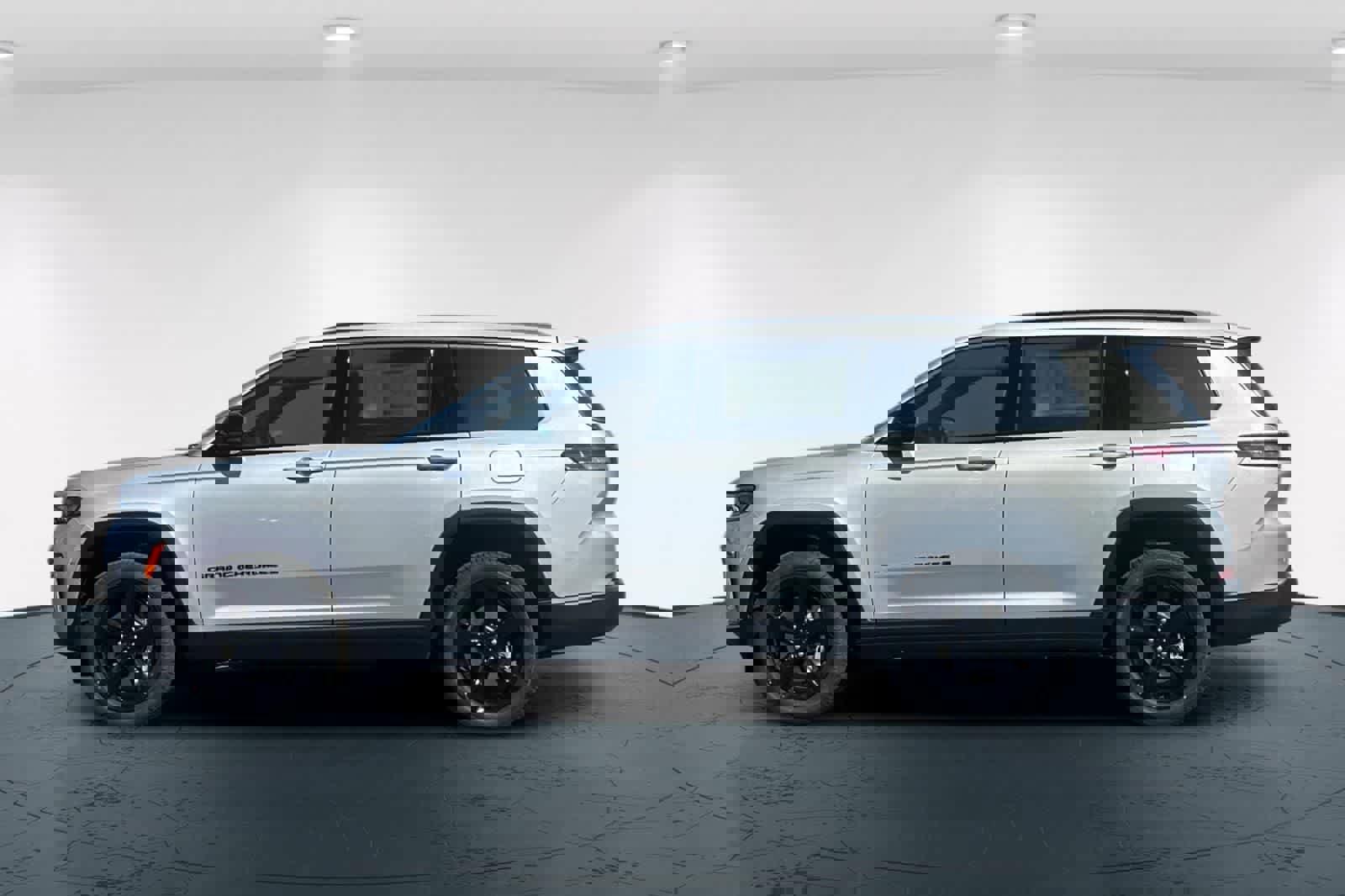 New 2026 Jeep Grand Cherokee L Limited image 9