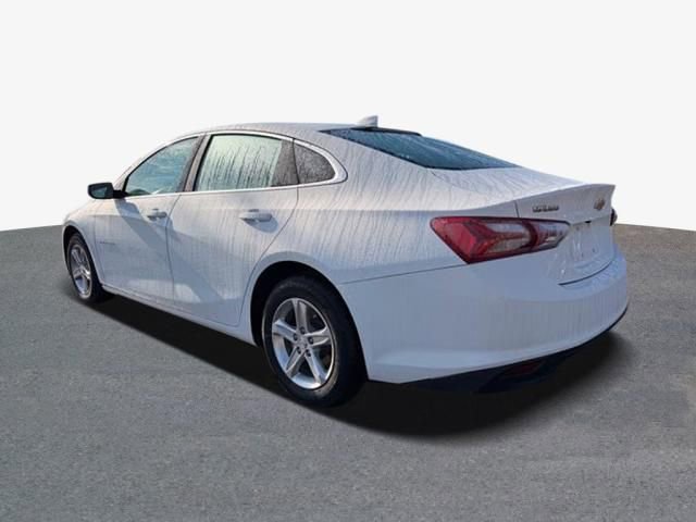 Used 2022 Chevrolet Malibu LT image 2