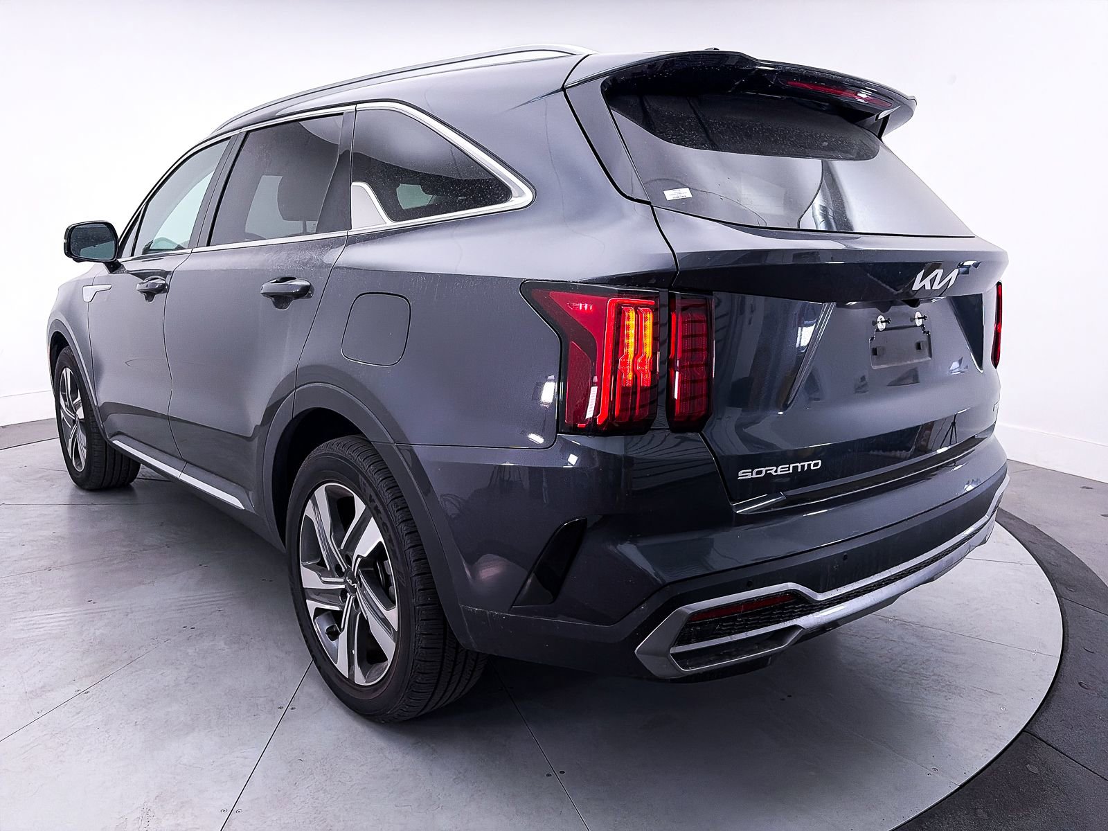 Used 2023 Kia Sorento SX Prestige w/ Panoramic Sunroof Package AWD/4WD image 15