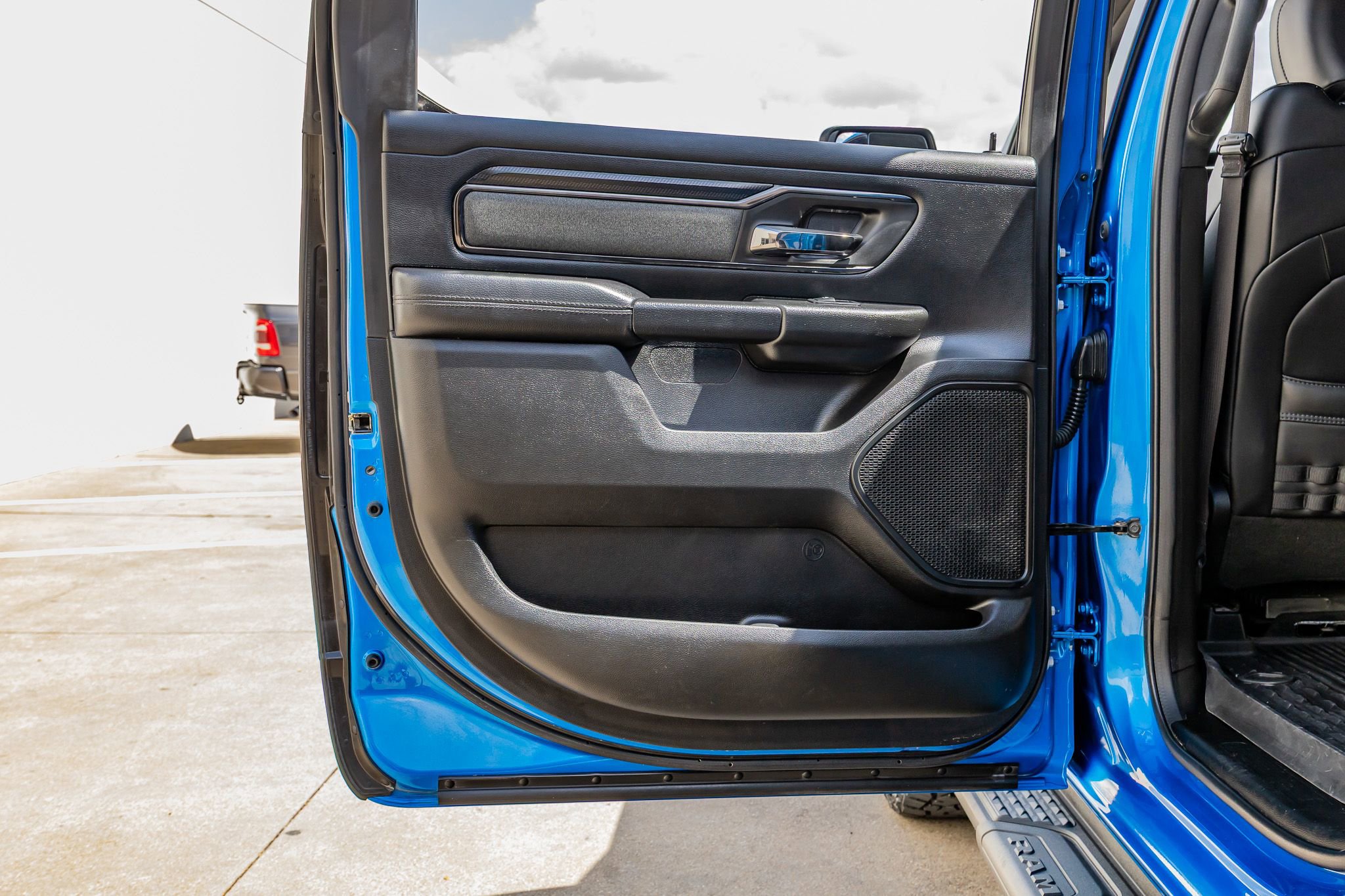 Used 2023 RAM 1500 Big Horn image 40