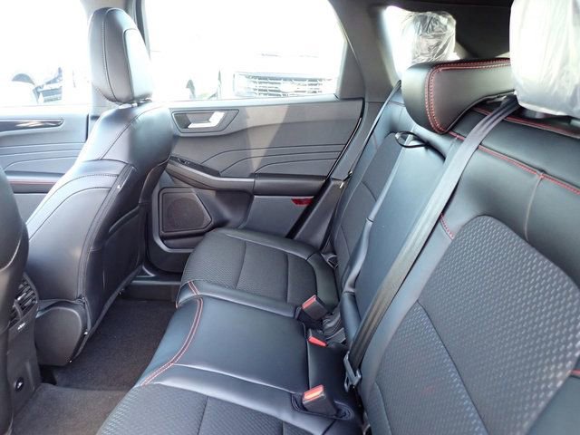 New 2026 Ford Escape ST-Line Select w/ Tech Pack #2 AWD/4WD image 13