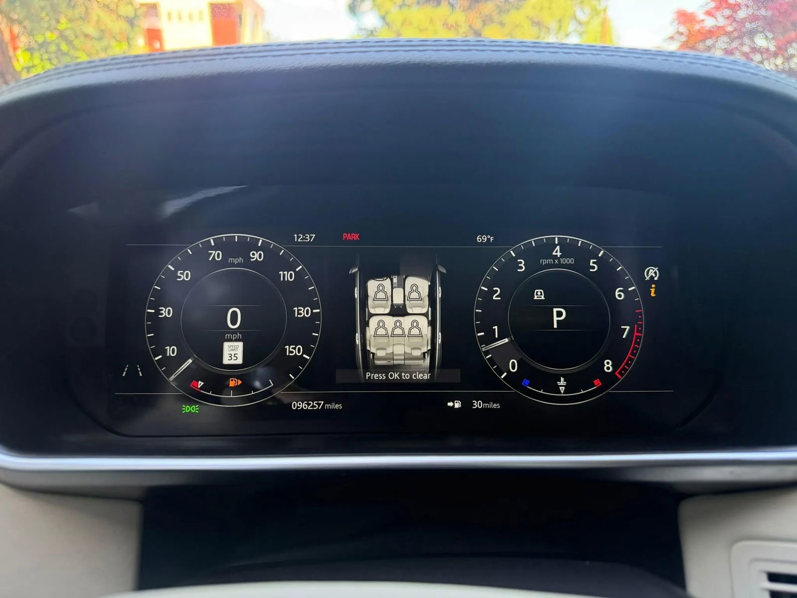 Used 2018 Land Rover Range Rover HSE AWD/4WD image 12