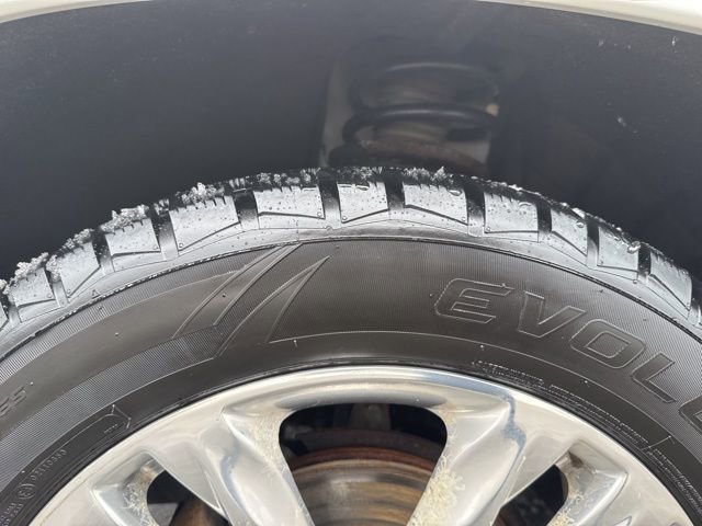 Used 2018 Chevrolet Traverse High Country AWD/4WD image 12