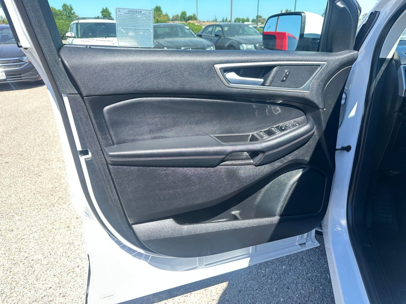 Used 2024 Ford Edge SEL image 20