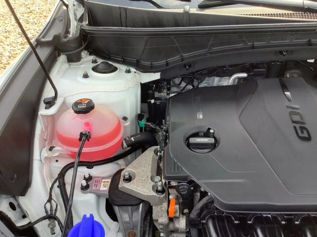 Certified 2022 Hyundai Santa Cruz SE AWD/4WD image 15