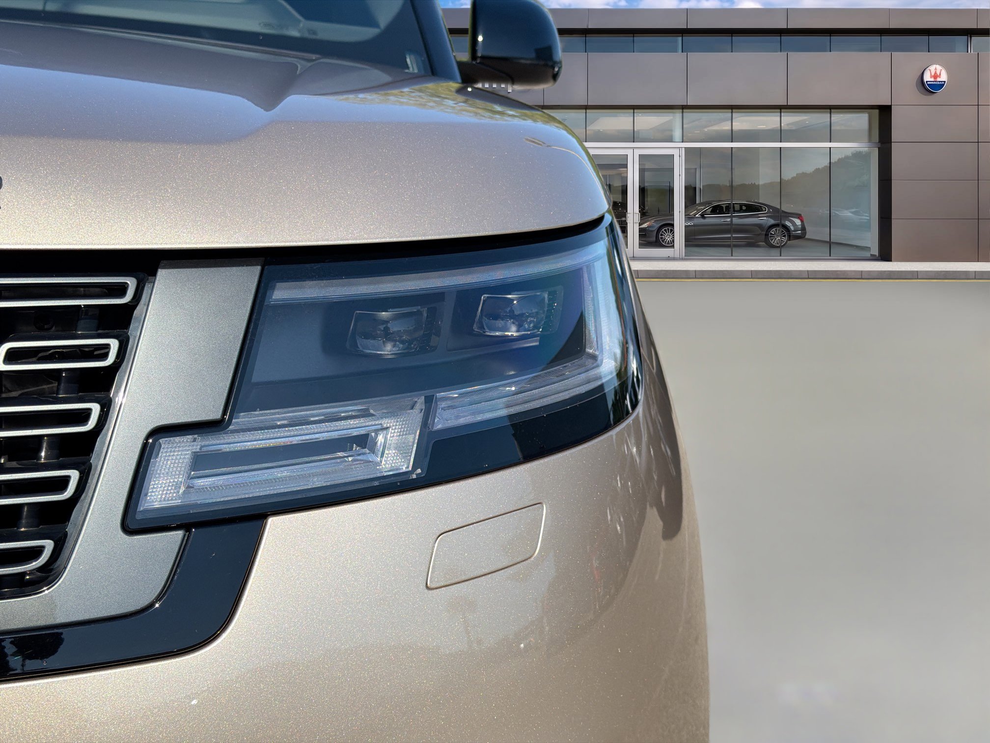 Used 2024 Land Rover Range Rover SE AWD/4WD image 9