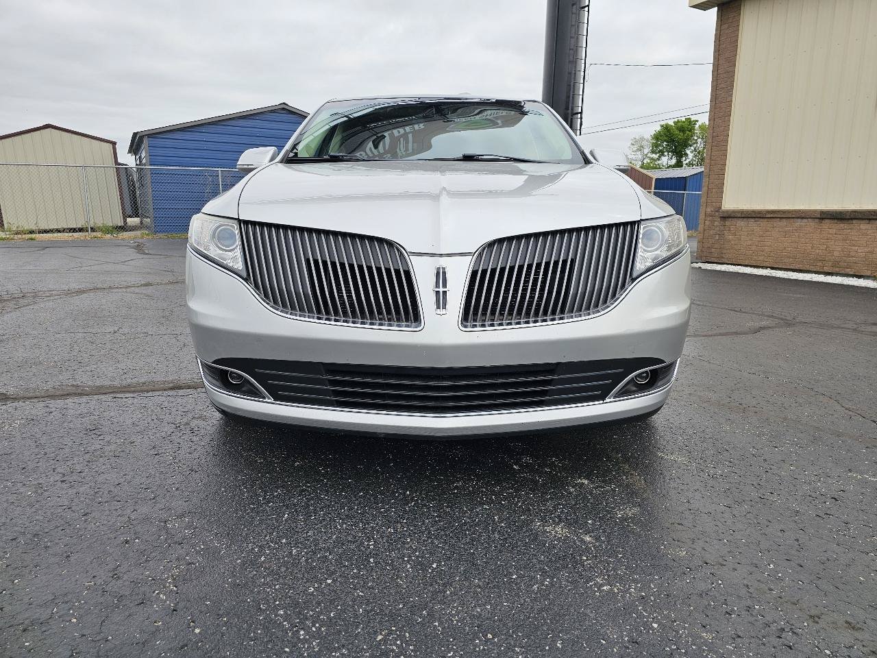 Used 2014 Lincoln MKT AWD image 37