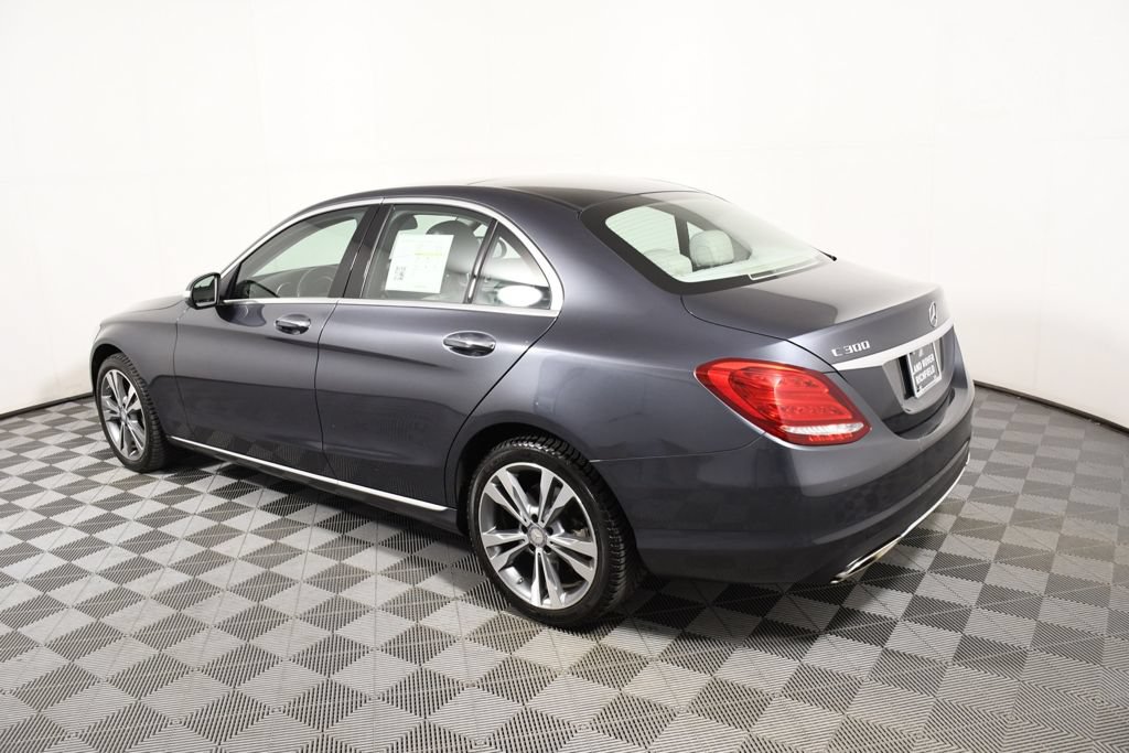 Used 2015 Mercedes-Benz C 300 4MATIC Sedan image 3