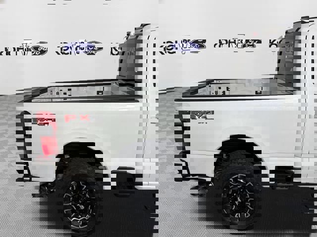 New 2025 Ford F250 Platinum image 15