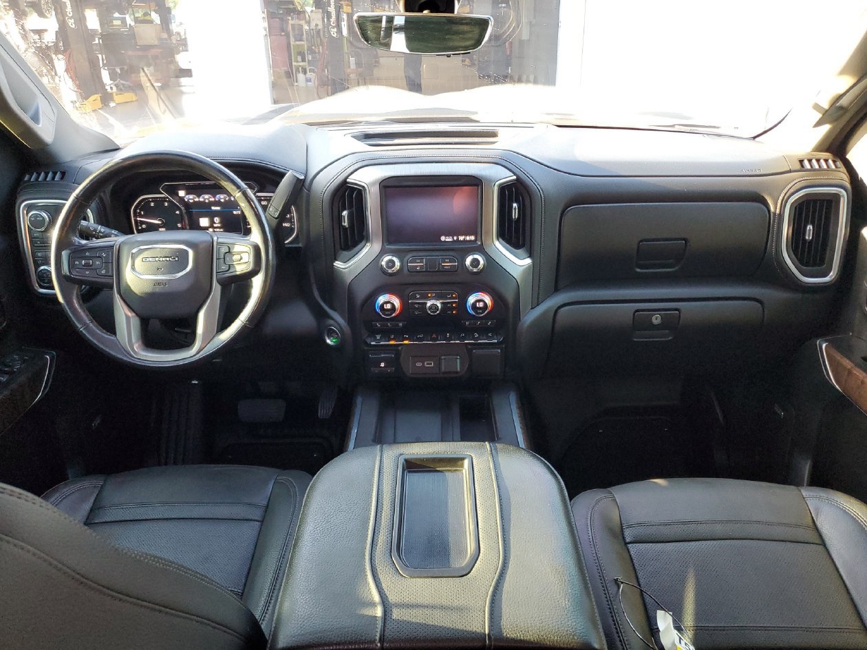 Used 2021 GMC Sierra 2500 Denali w/ Denali Black Diamond Edition AWD/4WD image 12