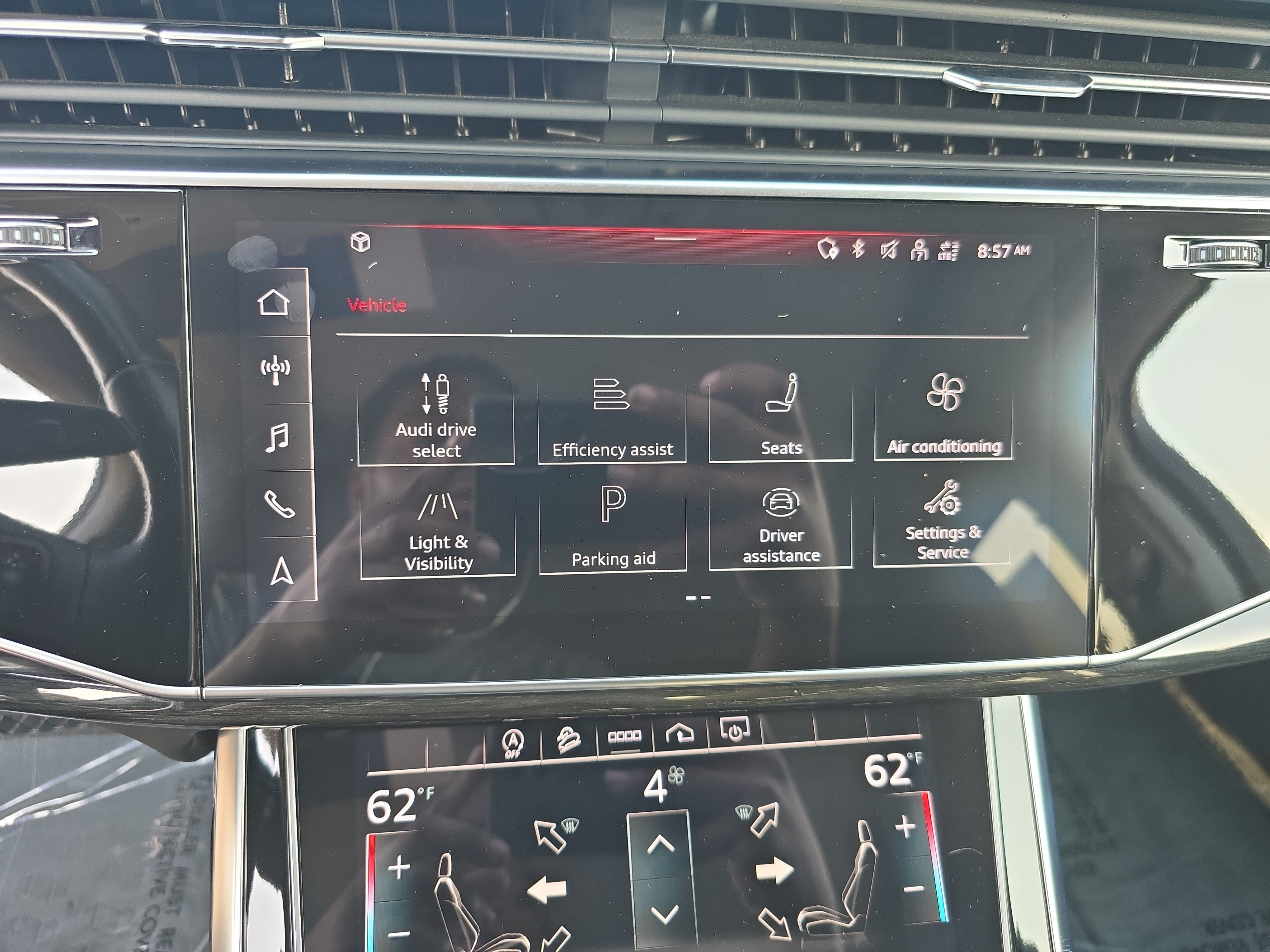 Used 2023 Audi Q7 3.0T Premium AWD/4WD image 19