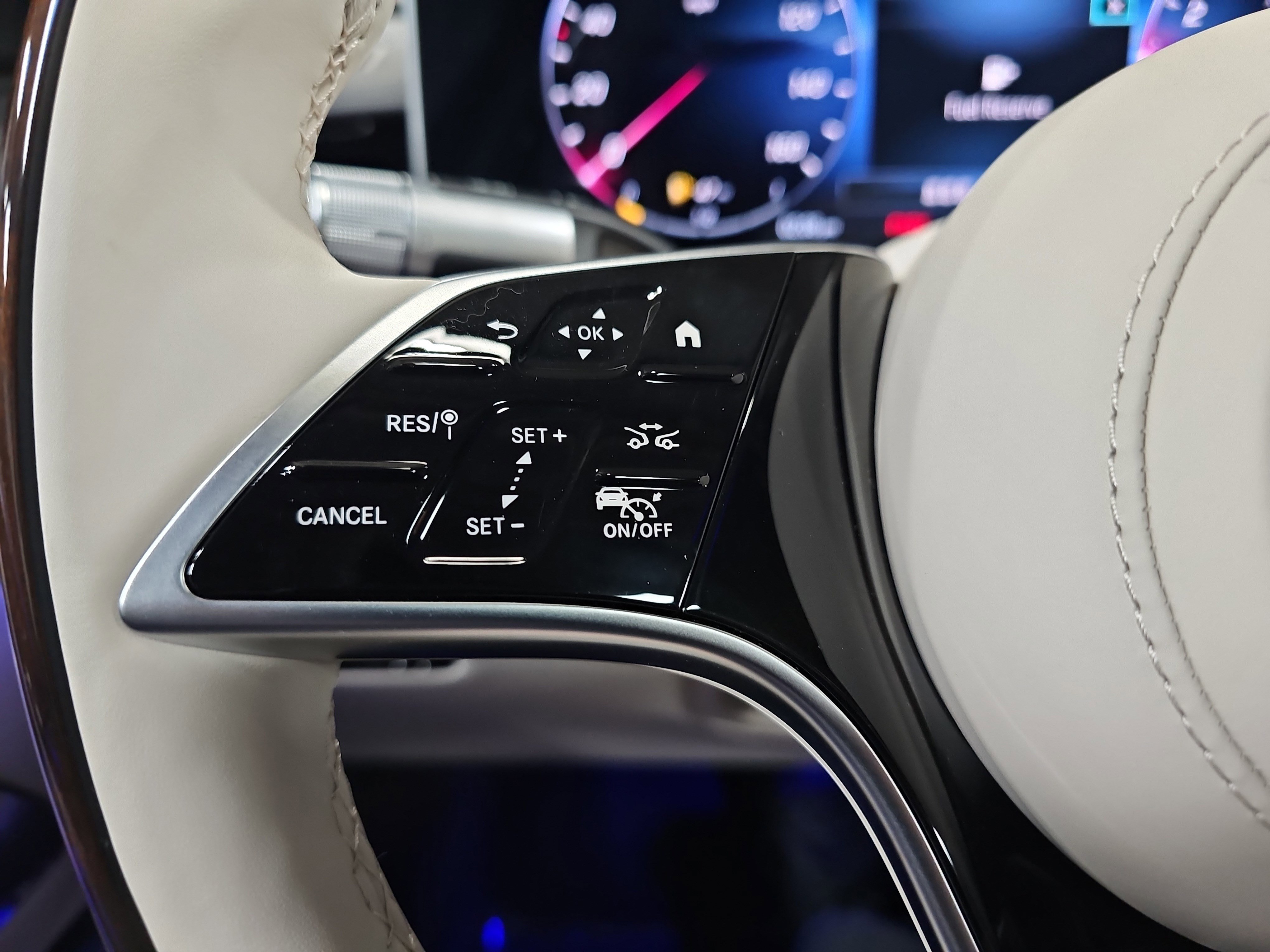 New 2026 Mercedes-Benz S 500 4MATIC image 18