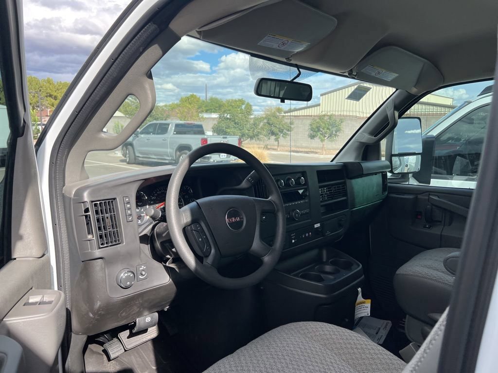 New 2025 GMC Savana 3500 w/ Power Convenience Package RWD image 2