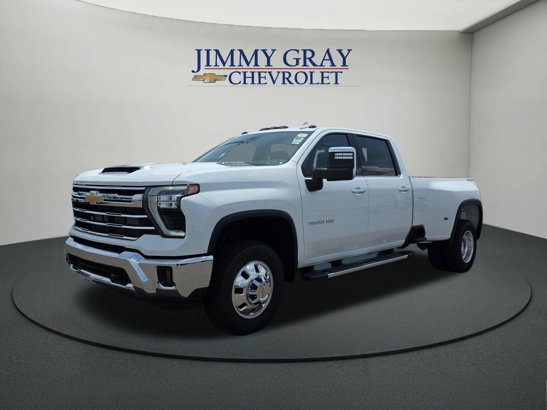 New 2026 Chevrolet Silverado 3500 LTZ w/ LTZ Convenience Package AWD/4WD image 1