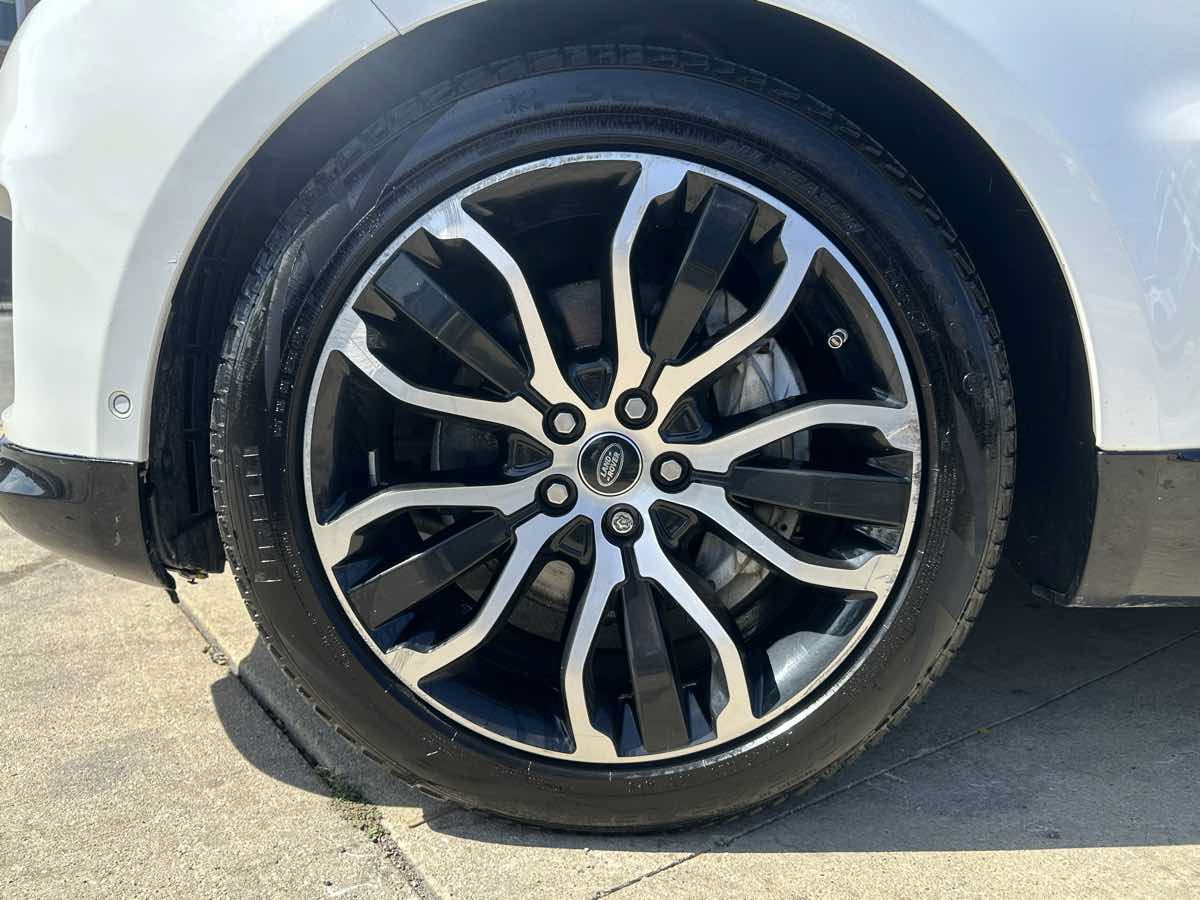 Used 2021 Land Rover Range Rover Sport HSE Silver Edition AWD/4WD image 9