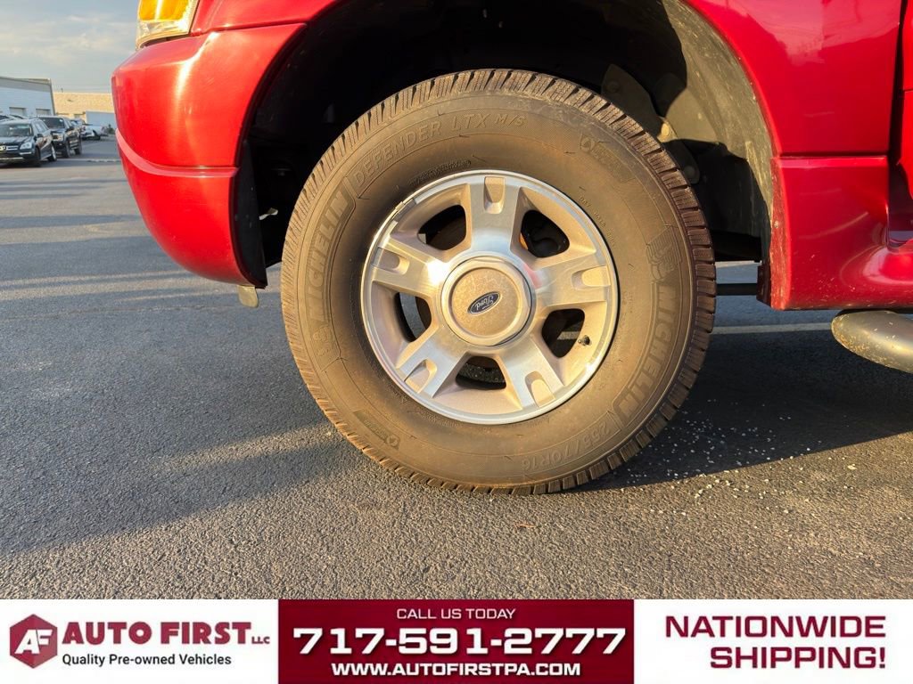 Used 2004 Ford Explorer Sport Trac XLS AWD/4WD image 28