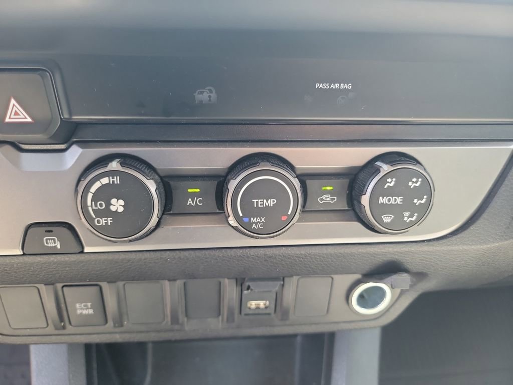 Used 2022 Toyota Tacoma SR w/ SR Convenience Package RWD image 19