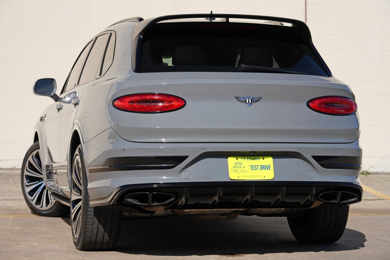Used 2022 Bentley Bentayga AWD/4WD image 6