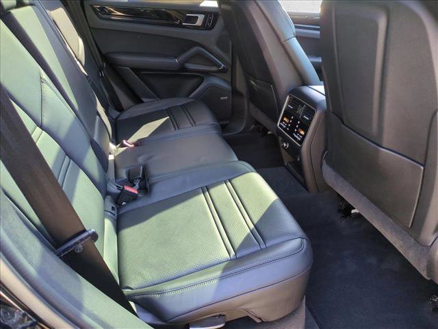 Used 2019 Porsche Cayenne image 21