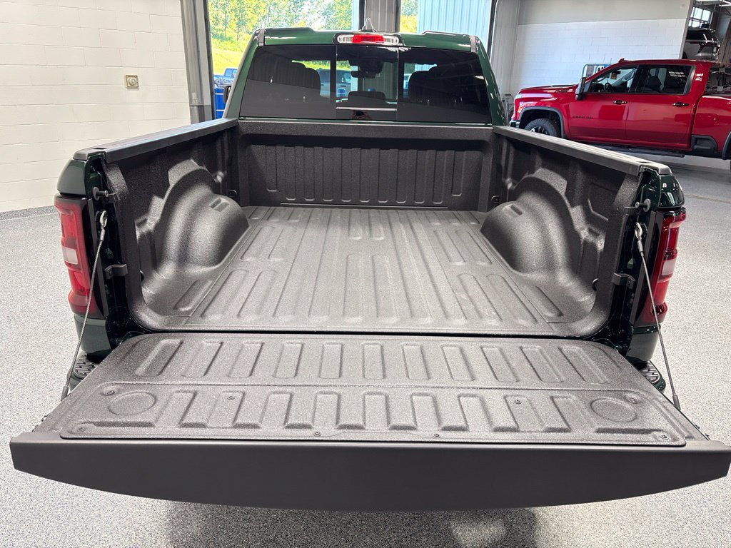 New 2026 RAM 1500 Express AWD/4WD image 43