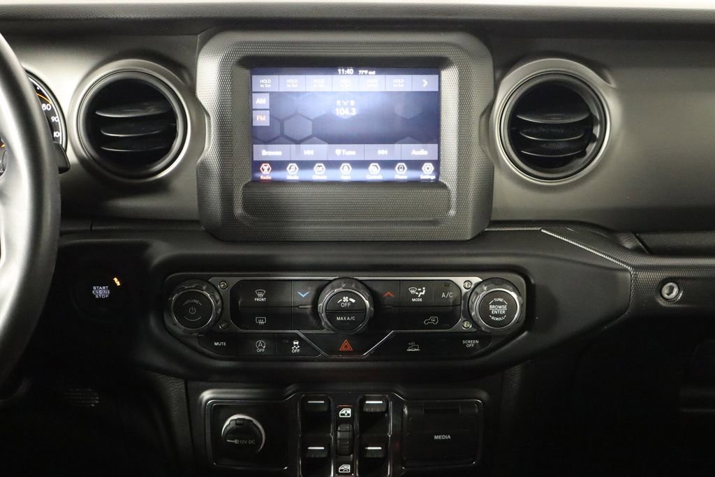 Used 2022 Jeep Wrangler Unlimited Sport image 25