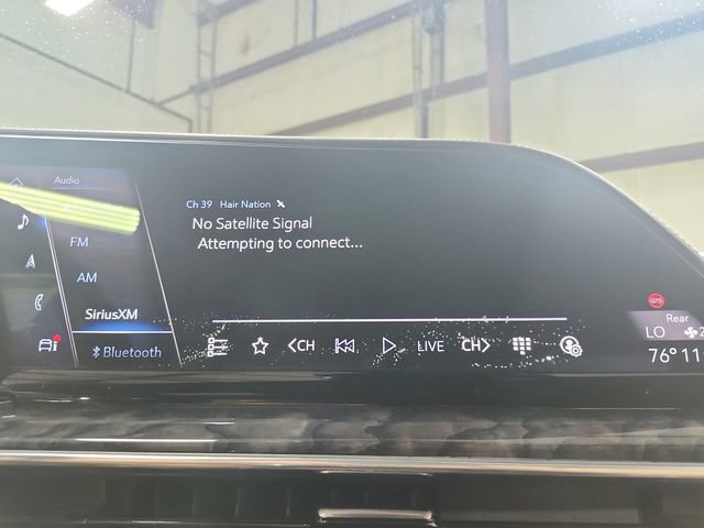 Used 2021 Cadillac Escalade Premium Luxury AWD/4WD image 32