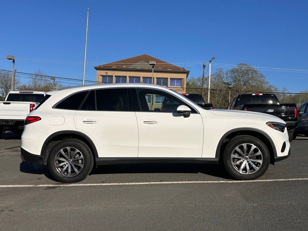 Used 2024 Mercedes-Benz GLC 300 4MATIC image 9