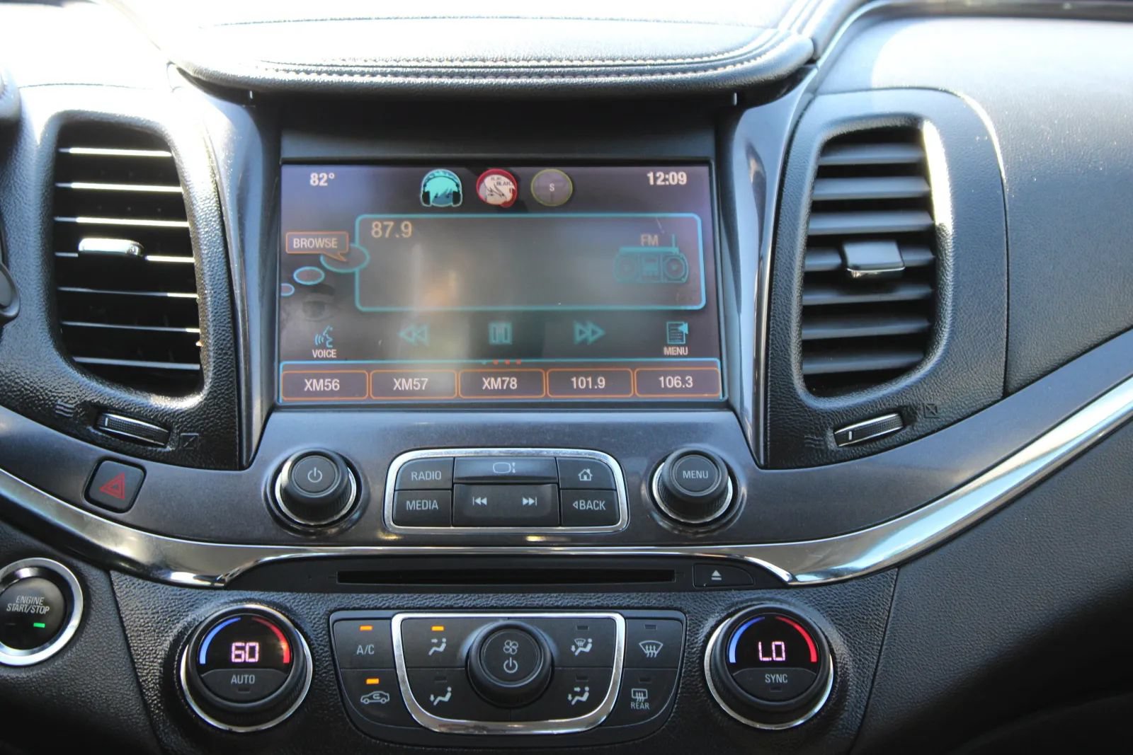 Used 2014 Chevrolet Impala LT FWD image 11