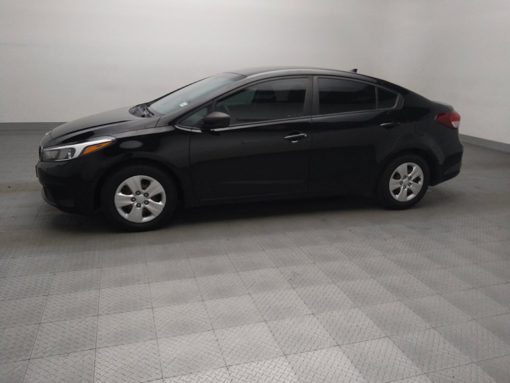 Used 2018 Kia Forte LX image 2