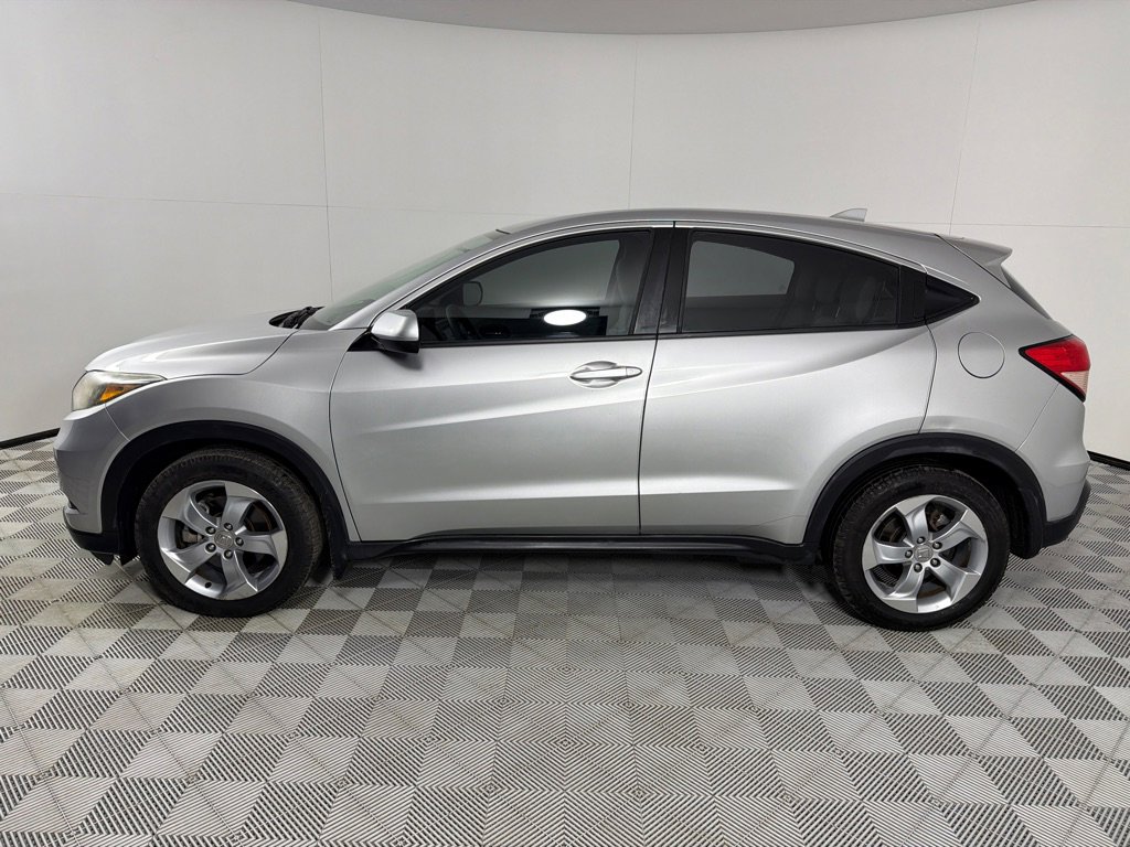 Used 2016 Honda HR-V LX image 7