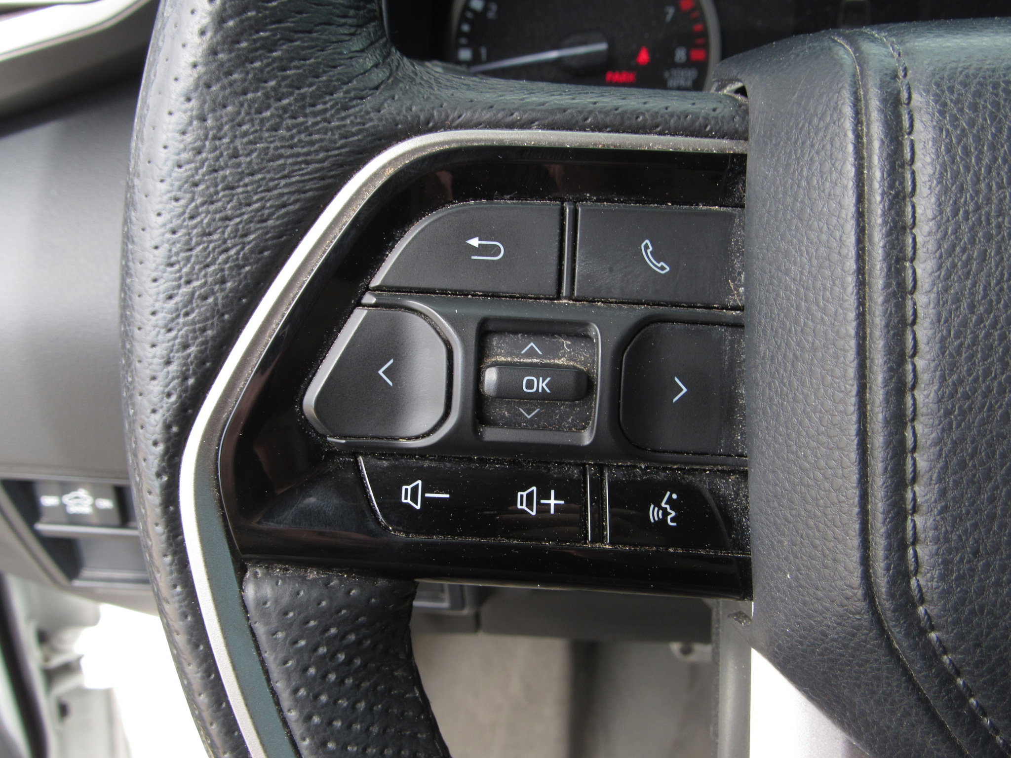 Used 2022 Toyota Tundra Limited w/ TRD Off-Road Package image 28