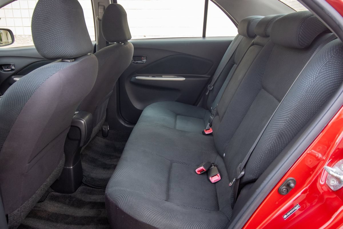 Used 2010 Toyota Yaris Sedan FWD image 15